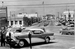 Hermosa Beach Pier / Pier Avenue Plaza: April 30, 1955